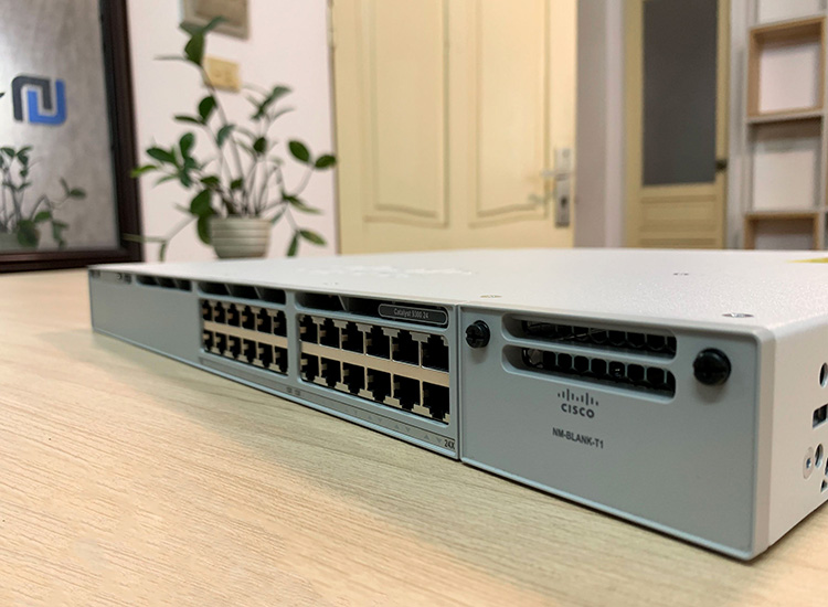 Switch Cisco C9300-24T-E chính hãng, giá tốt