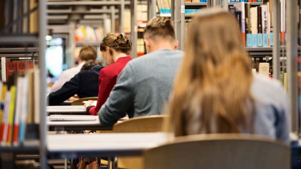 Khả năng mạnh mẽ Khả năng mạnh mẽ